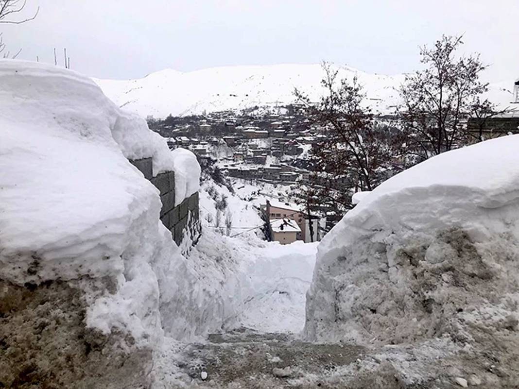 Soğuk hava rekoru kıran ilçe, dudakları uçuklattı! 23